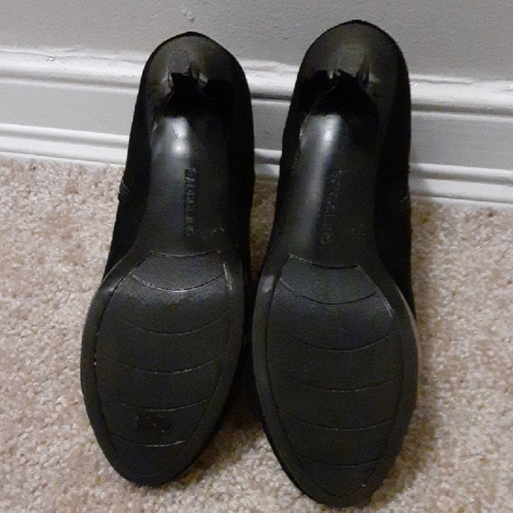 Elegant Black Ankle Boots - Picture 5 of 10